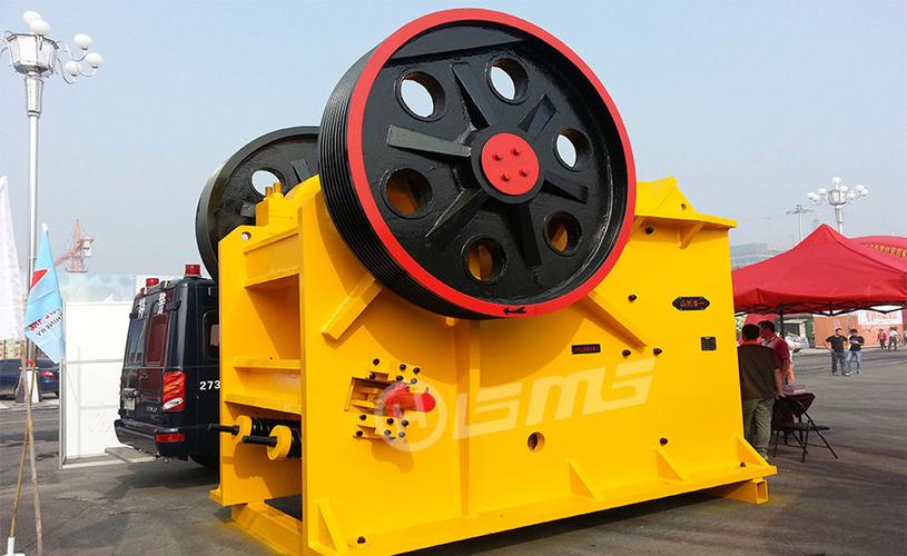 河南鄭州顎式破碎機(jī)廠家