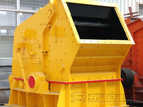 反擊式破碎機(jī)工作原理詳解 從沖擊破碎到高效成型的核心技術(shù)